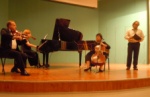 Expromte Trio: Evren Karagöz (Bariton); Burcu Karagöz  (Violoncello); İlyas Abdullin (Violin); 